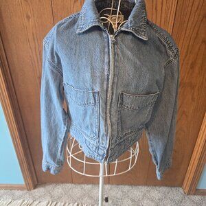 Universal Thread Women’s Cropped Denim Jean Jacket Small Blue Zip Front Pockets